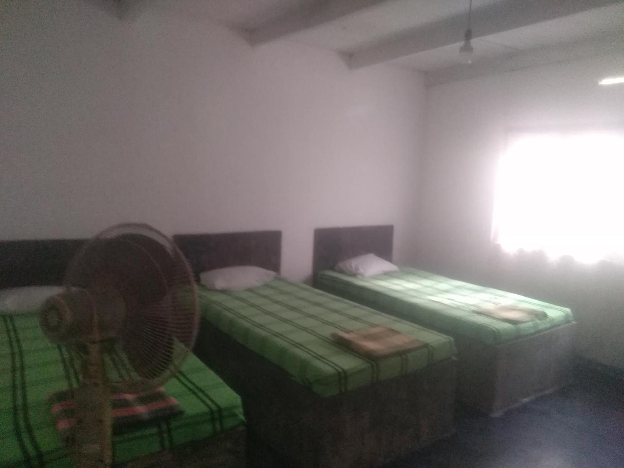Sinharaja Hostel 114 Deniyaya Habitación foto